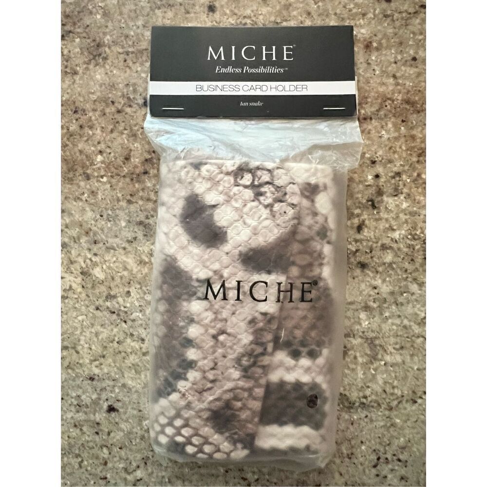 New! Miche Cream Tan Snake Print Business Card Holder